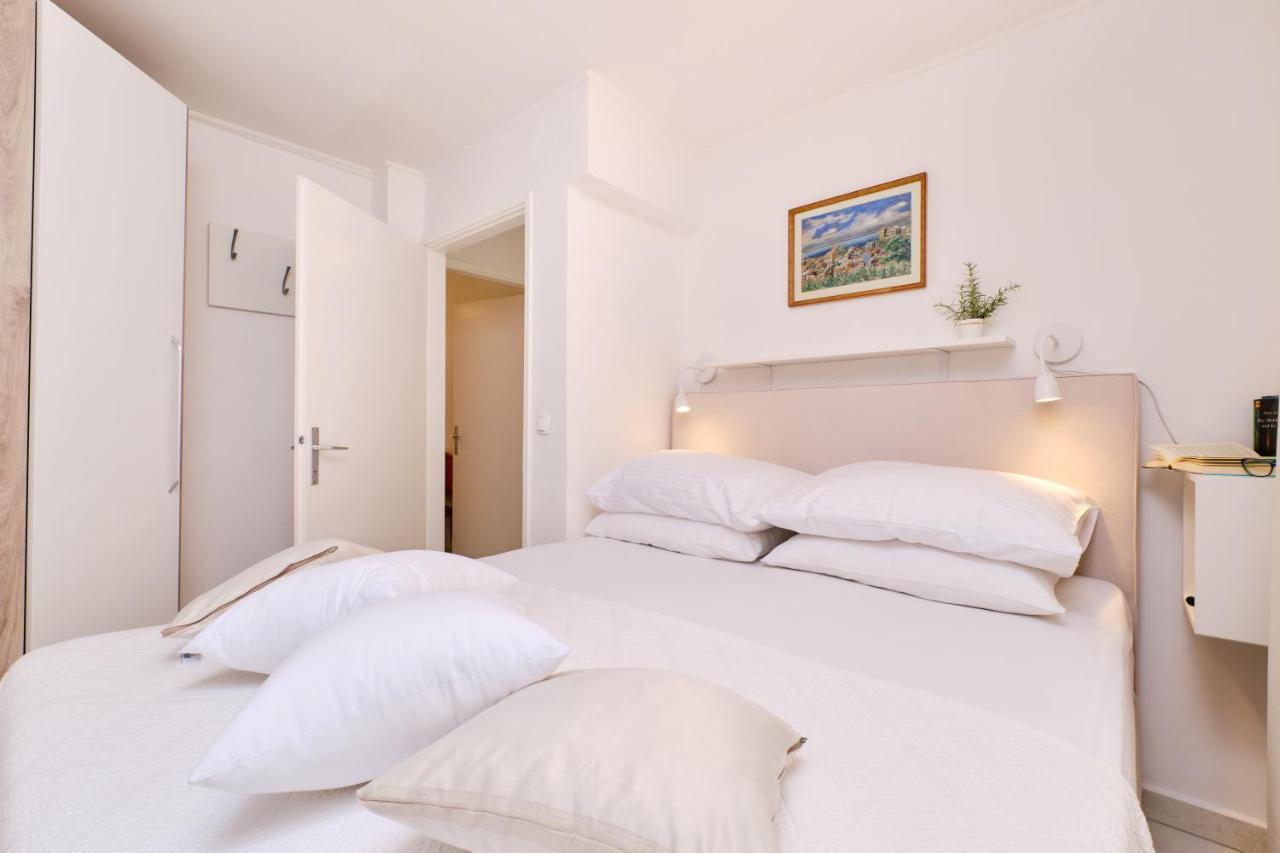 Apartments Antares 말리로시니 외부 사진