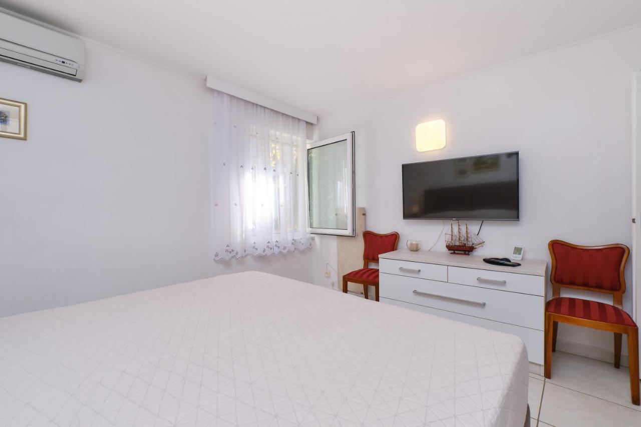 Apartments Antares 말리로시니 외부 사진